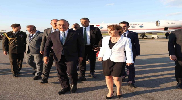 Dışişleri Bakanı Çavuşoğlu Kosovada