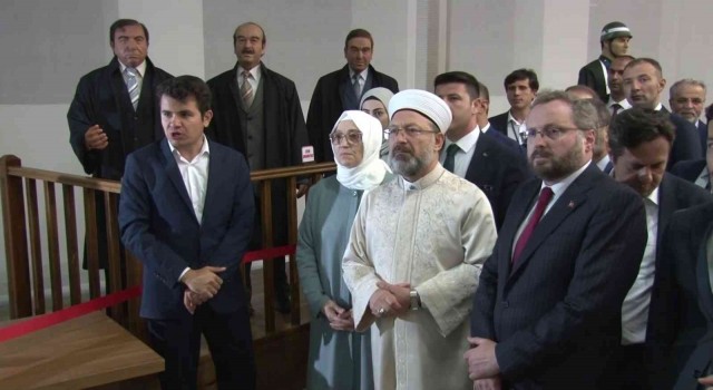 Diyanet İşleri Başkanı Erbaş, 81 İl Müftüsüyle birlikte Demokrasi ve Özgürlükler Adasını ziyaret etti