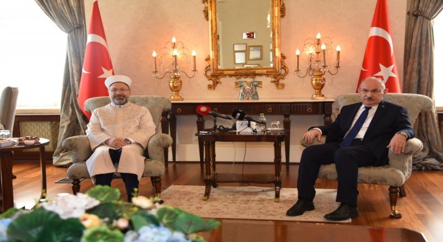 Diyanet İşleri Başkanı Erbaş, Manisada