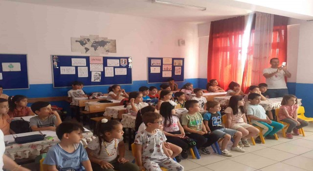 Döşemealtında öğrencilere ağız ve diş sağlığı eğitimi