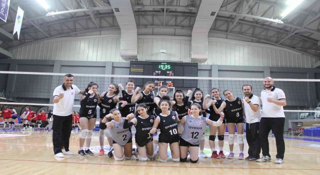 Döşemealtının kızları Türkiye Şampiyonasına katılmaya hak kazandı