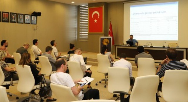 DPÜden Temel Göstergeler ile Ekonomi ve Finans Piyasaları eğitimi
