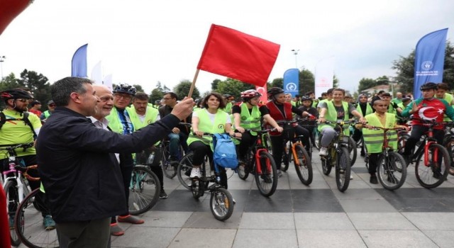 Düzce 7. bisiklet baharında yüzlerce pedal döndü