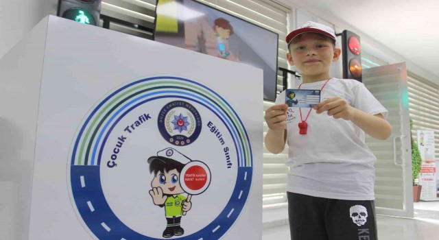 Düzcede 6 bin öğrenci trafik dedektifi oldu