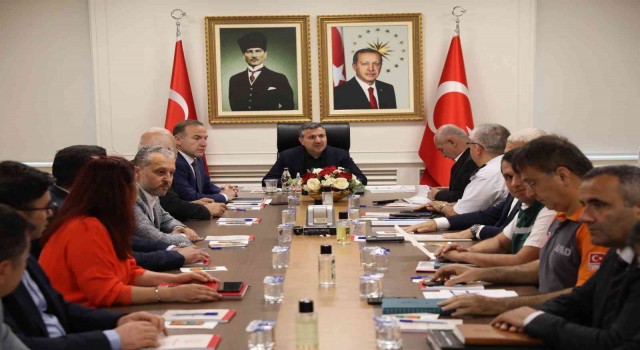 Düzcede etkili olması beklenen yağış için alınan tedbirler görüşüldü