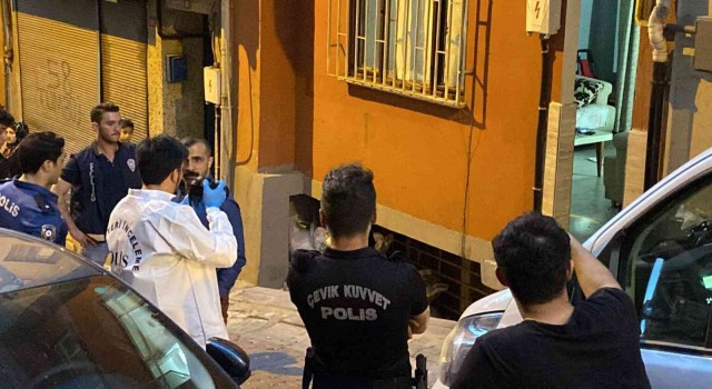 (Düzeltme) İstanbulda kiracı, kavga ettiği ev sahibini silahla öldürdü