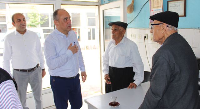 Düziçi Kaymakamı Turgay İlhan, esnaf ziyaretlerini sürdürüyor