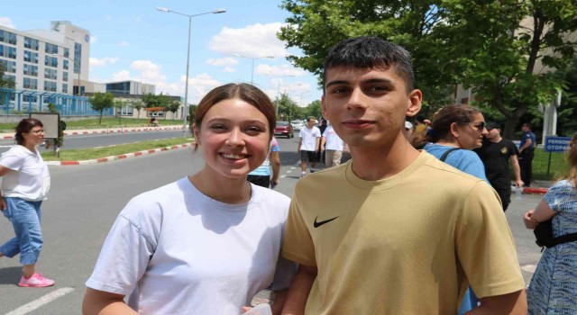 Edirnede öğrenciler YKS maratonunu değerlendirdi