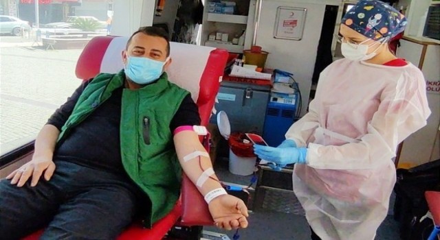 Edremit kan bağışında birinci sırada yerini aldı