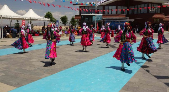 Edremitte Kadın El Emeği ve Sanat Festivali başladı