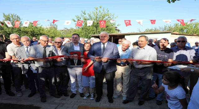 Efelerde Ekrem Targıtay parkı düzenlenen tören ile açıldı