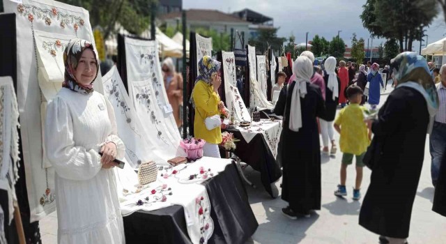 El emeği göz nuru ürünler görücüye çıktı