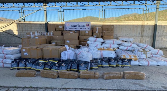 Elazığda 3,5 ton kaçak tütün ele geçirildi: 19 gözaltı