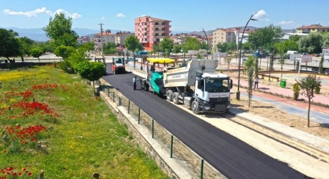 Elazığda asfaltlama çalışmaları sürüyor