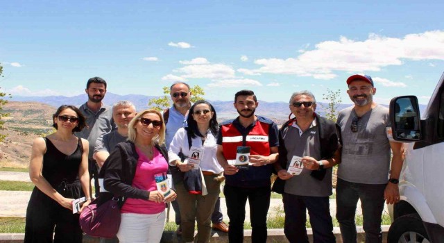 Elazığda jandarma ekiplerinden vatandaşlara ‘Siber farkındalık eğitimi