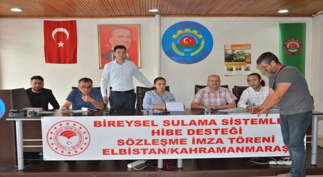 Elbistanda 4,6 milyon liralık hibenin sözleşmeleri imzalandı