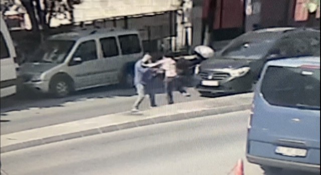 Engelli genci soydu, kendini yerden yere vurdu, kamyonet ezdi