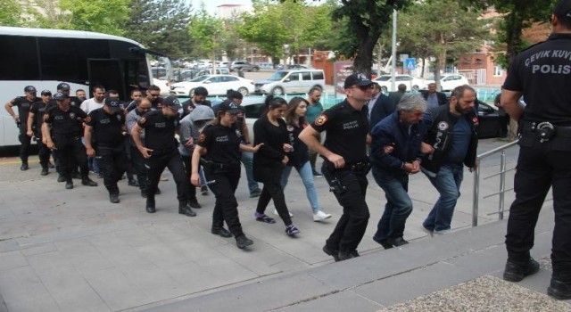 Erzurumda ‘Torba Patlatma Operasyonunda 8 şüpheli tutuklandı