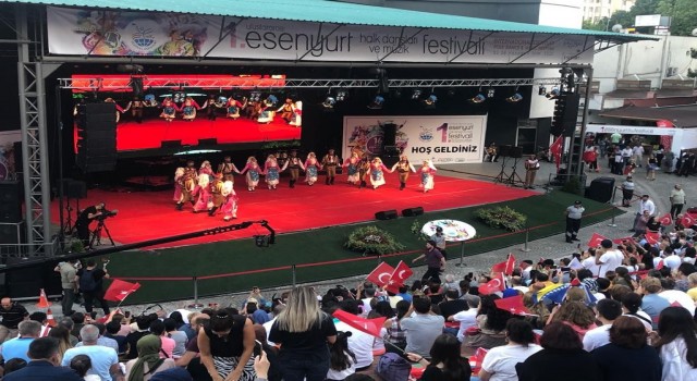 Esenyurtta Halk Dansları ve Müzik Festivali son buldu