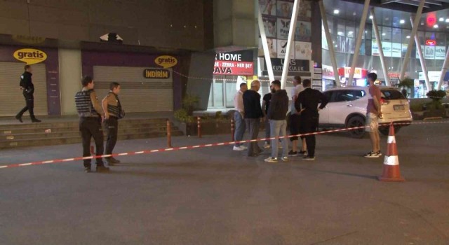 Esenyurtta iki grup arasında silahlı kavga: 1 yaralı