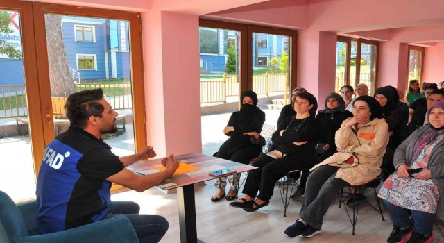 Ev hanımlarına afet eğitimi