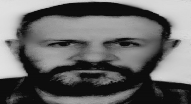 Evinin balkonunda kafasından vurulmuş halde bulundu