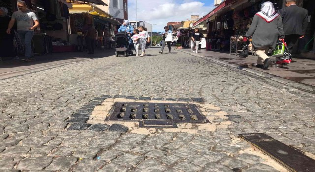 Farelerin bastığı Hamamyolunda esnaf tepkili