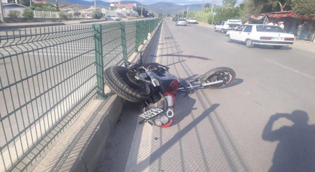 Fethiyede otomobil motosiklete çarptı: 1 ölü