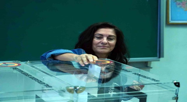 Galatasarayda oy verme işlemi başladı