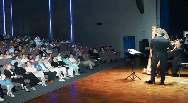 Gaziantepte dünyaca ünlü Türk arpist ve flüt sanatçısından unutulmaz konser