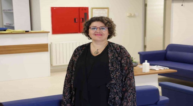 Genç görünmenin formülü: Altın iğne