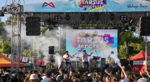 Gençler, Tarsus Genç Festte doyasıya eğlendi