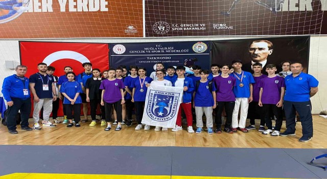 Gençler Türkiye Taekwondo Şampiyonasında Ankaraya 5 madalya
