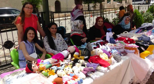 Gercüşte usta öğretici ve kursiyerlerden yıl sonu sergisi