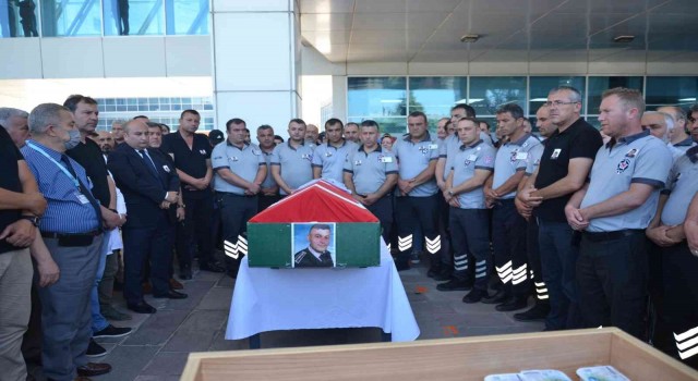 Görevi başında kalp krizi sonucu hayatını kaybeden güvenlikçiye son görev