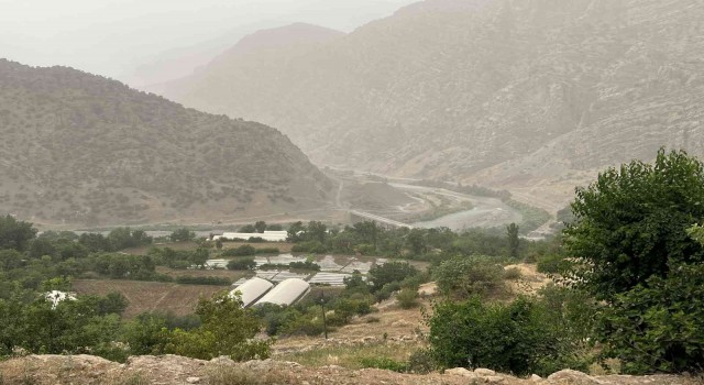 Hakkari-Çukurca yolu yarın 3 saat 20 dakika ulaşıma kapatılacak
