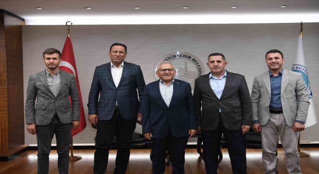 Hakkâri Derecik Belediye Başkanı Çetinkayadan Başkan Büyükkılıça ziyaret