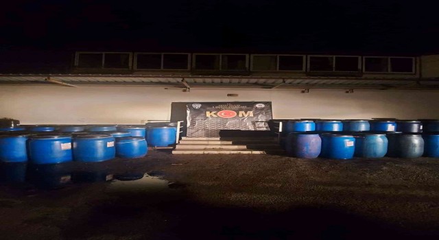 Hatayda 10 ton kaçak içki ele geçirildi