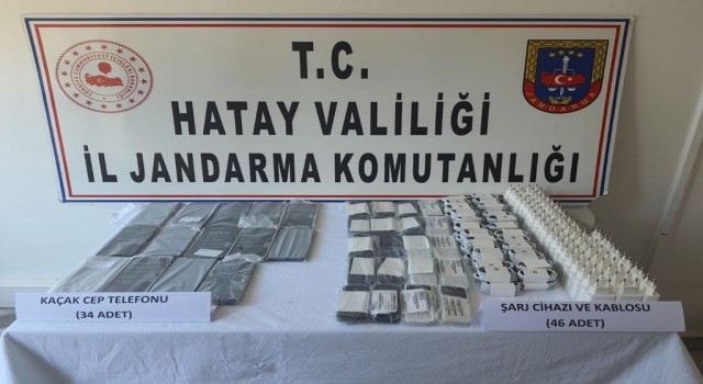 Hatayda 34 adet kaçak cep telefonu ele geçirildi