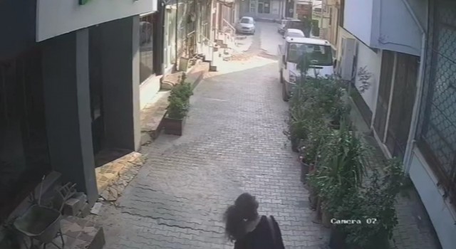 Hatayda ölü bulunan kadının düştüğü anlar kamerada