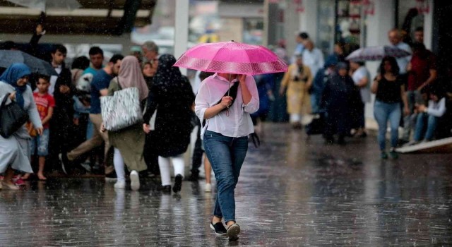 Hava sıcaklıkları düşüyor yağışlar devam edecek