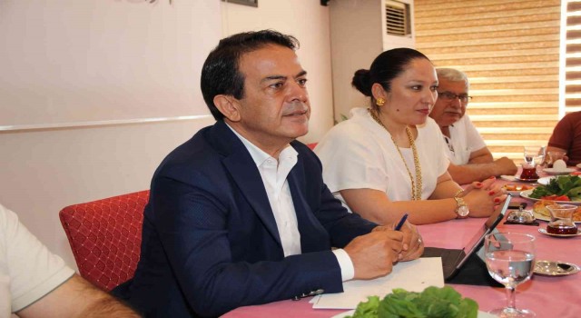 Her 100 dolarlık yaş sebze ihracatının 44 doları Antalyadan