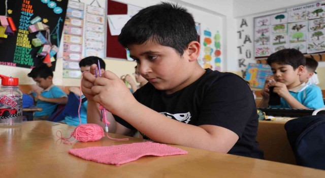 Her şey bir örgü ile başladı
