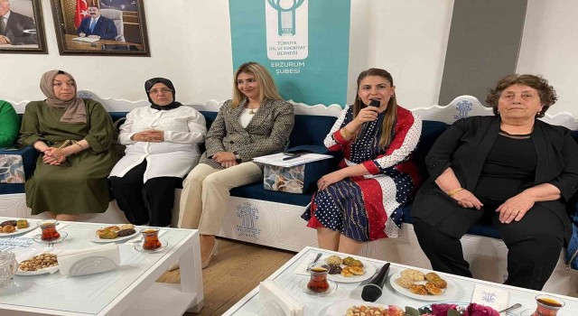 Hüma Hatun dost meclisi kuruldu