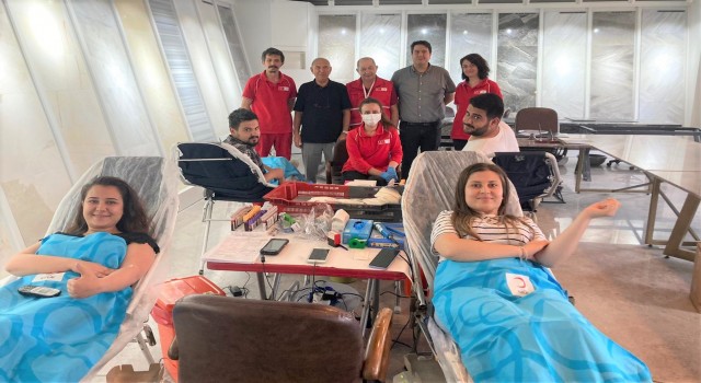 Hürok Mermerden Kızılaya destek