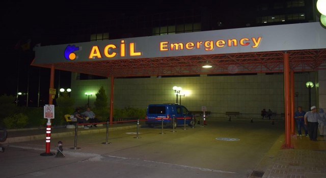Husumetli iki ailenin kavgasında kan aktı: 2 yaralı