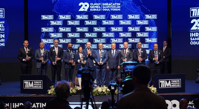 Ödül Töreni”nde Egeli ihracat şampiyonlarına 10 ödül