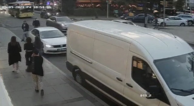 İstanbulda “yok artık” dedirten olay: Jammerlı hırsız Riva tekne faciasının faili çıktı