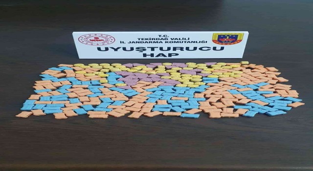 İstanbuldan Tekirdağa gelirken üzerinden uyuşturucu çıkan şahıs tutuklandı