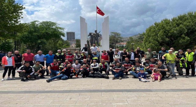 İstiklal Yolunu motosikletle geçmek için yola çıkan motorcular Çankırıya ulaştı